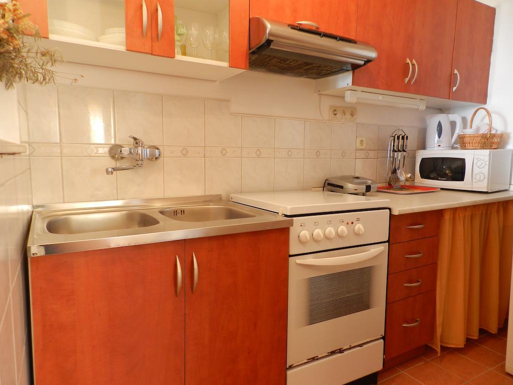Apartment Mihalj Jadrija-Ground Floor 部屋 写真